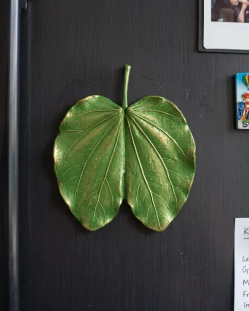 Apta Leaf Fridge Magnet - Green / Golden